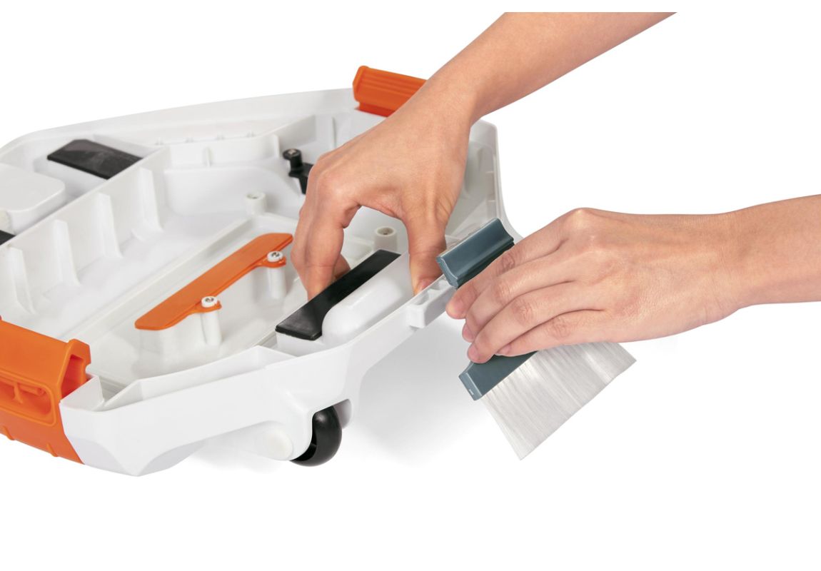 Avtomatski robotski sesalec za bazen AquaRover